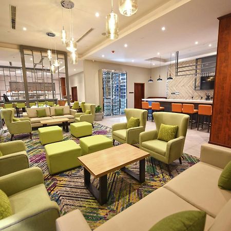 Hilton Garden Inn Kampala Exteriör bild