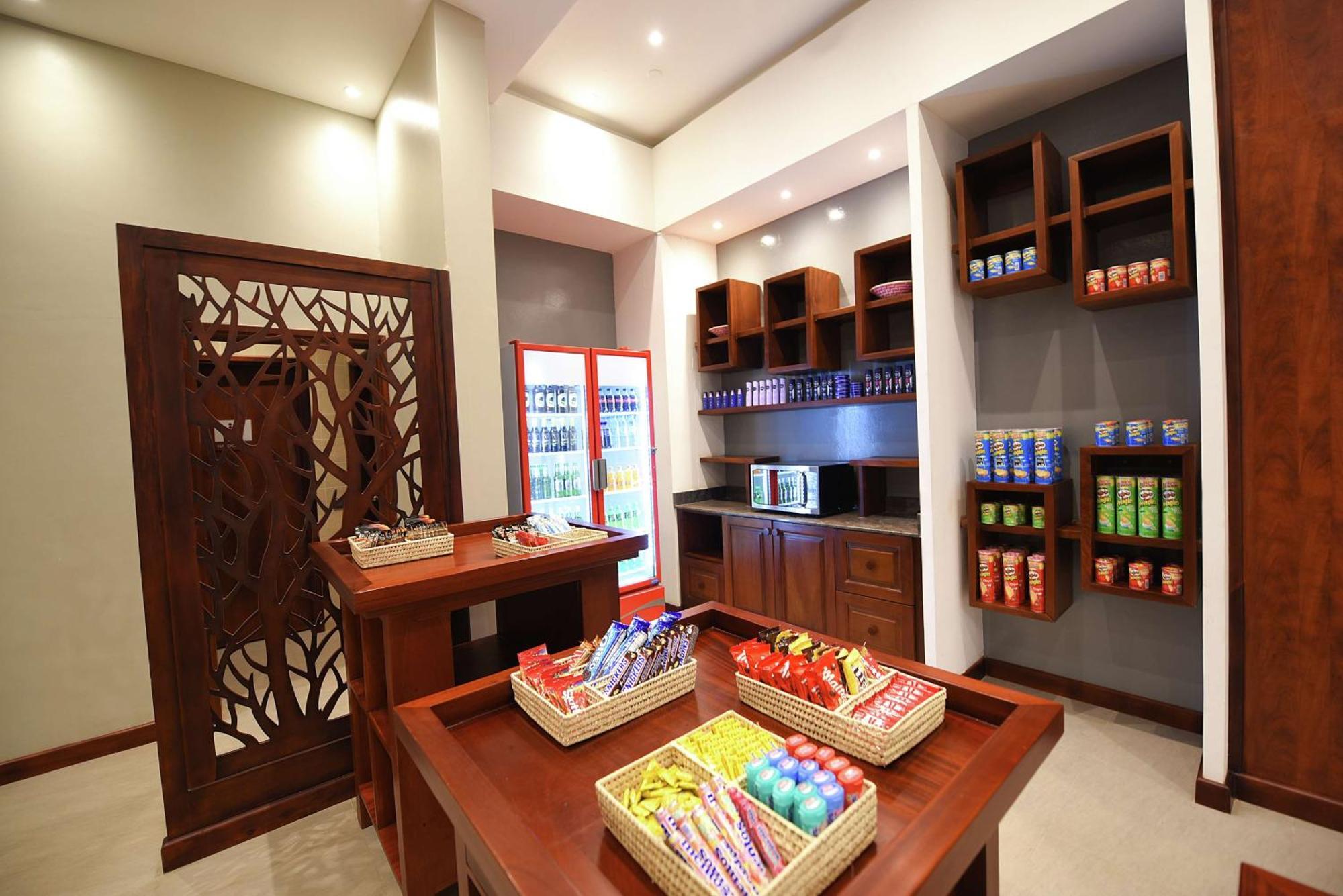 Hilton Garden Inn Kampala Exteriör bild